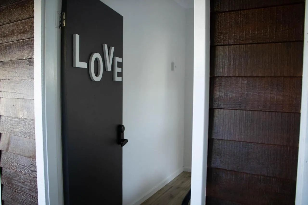 Arts Factory By Nomads (Adults Only) Hostel Byron Bay