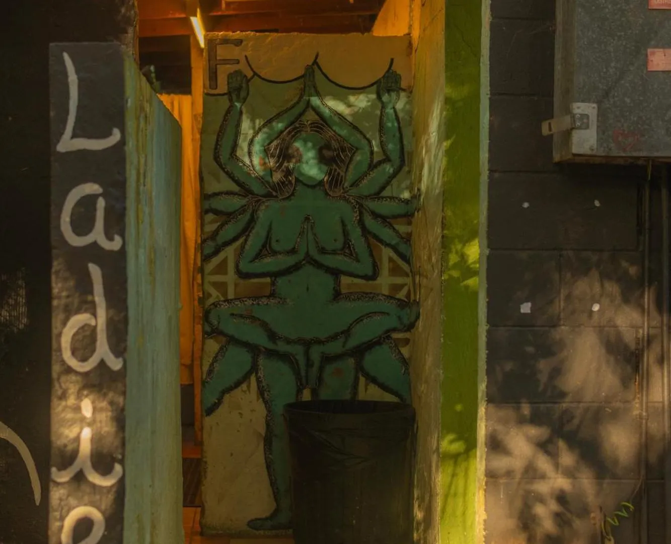 Arts Factory By Nomads (Adults Only) Hostel Byron Bay
