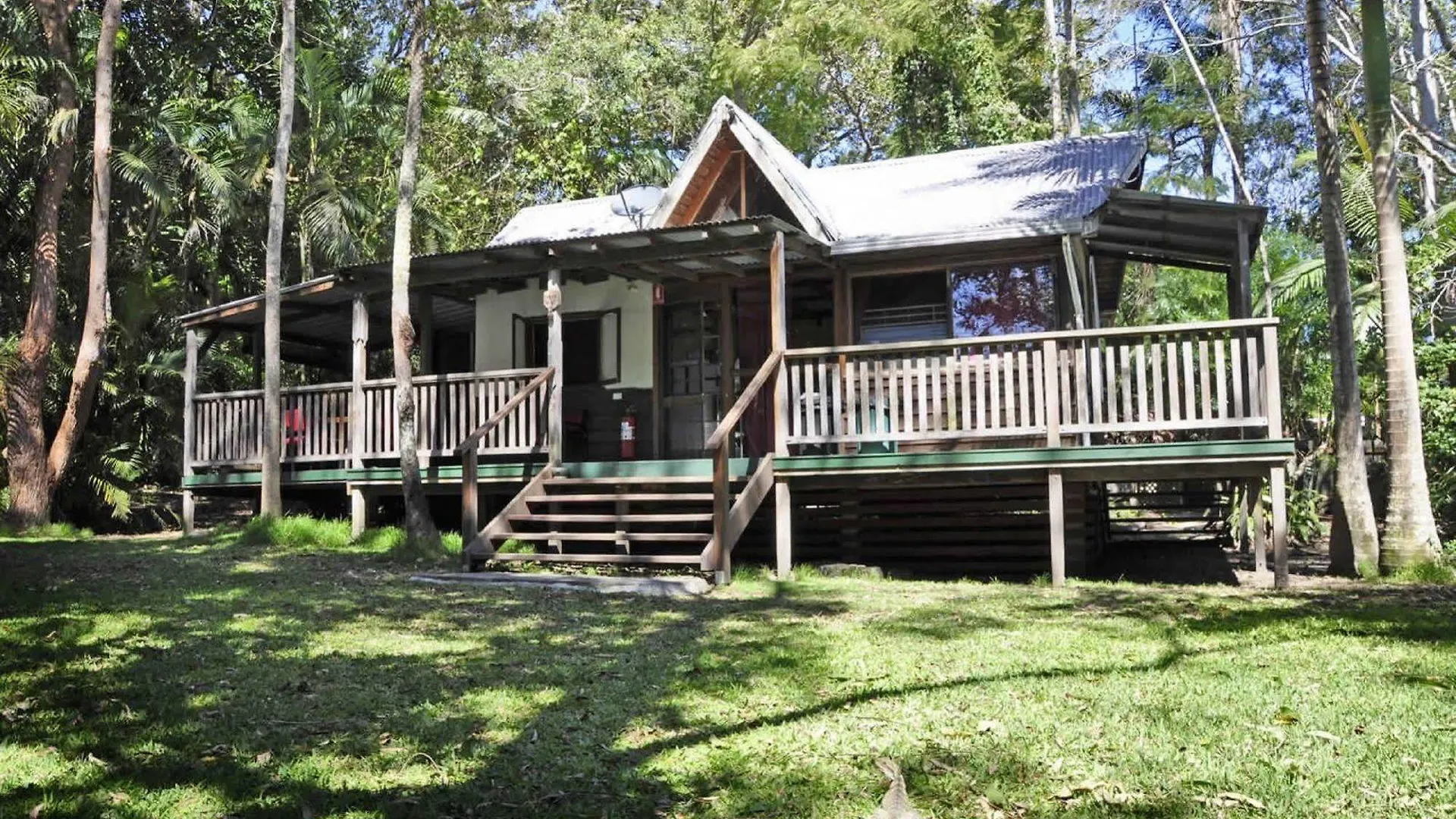 Arts Factory By Nomads (Adults Only) Hostel Byron Bay 0*,  Australië